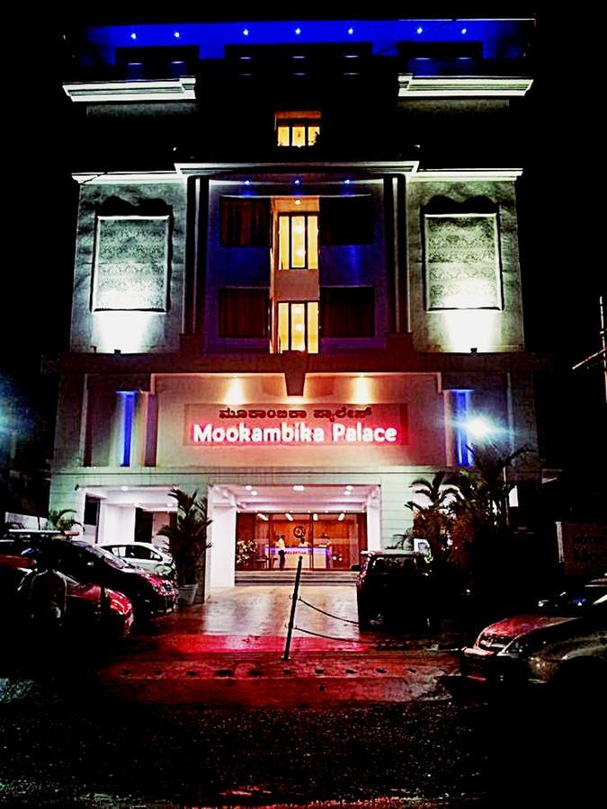Hotel Mookambika Palace Kolluru Exterior photo